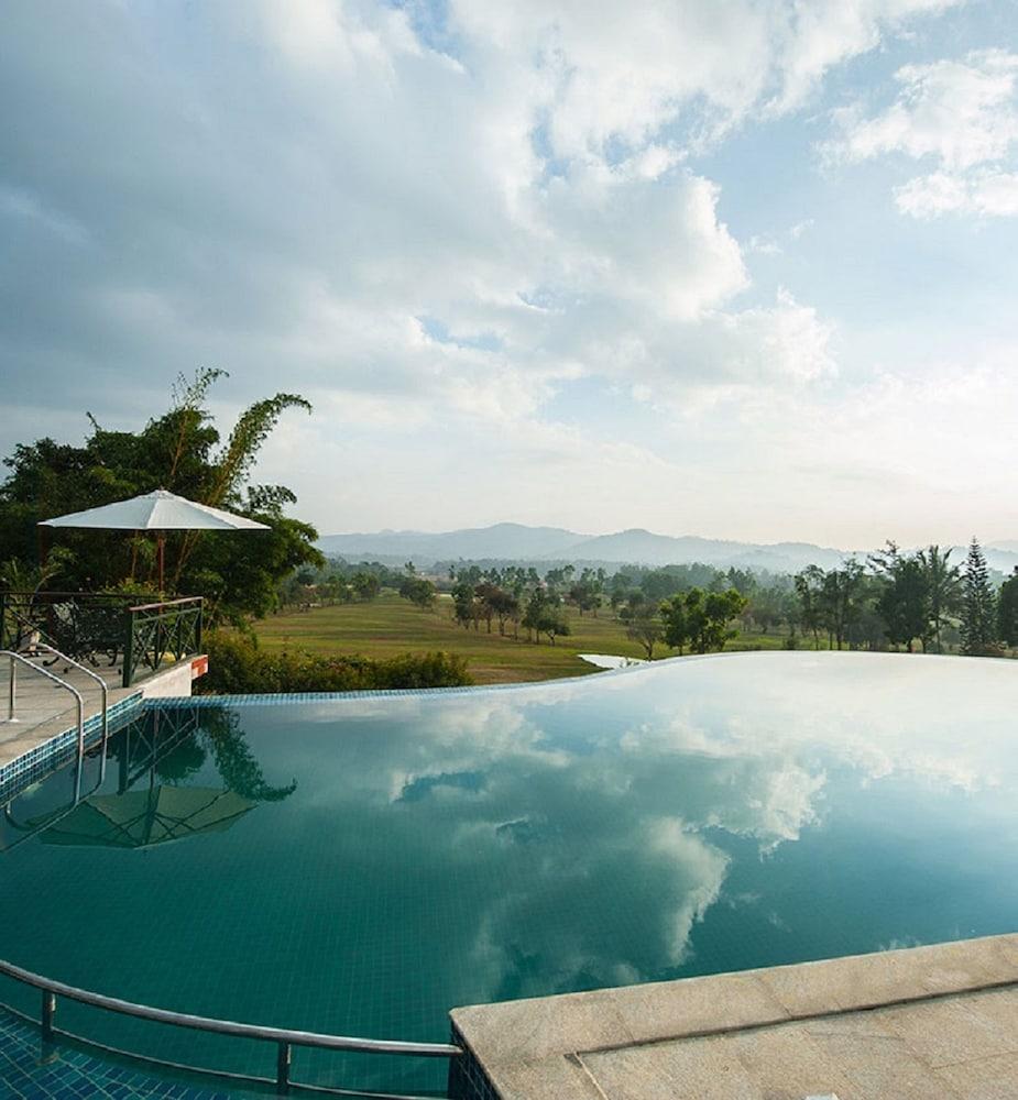 Amritara Ambatty Greens Resort Virajpet Luaran gambar