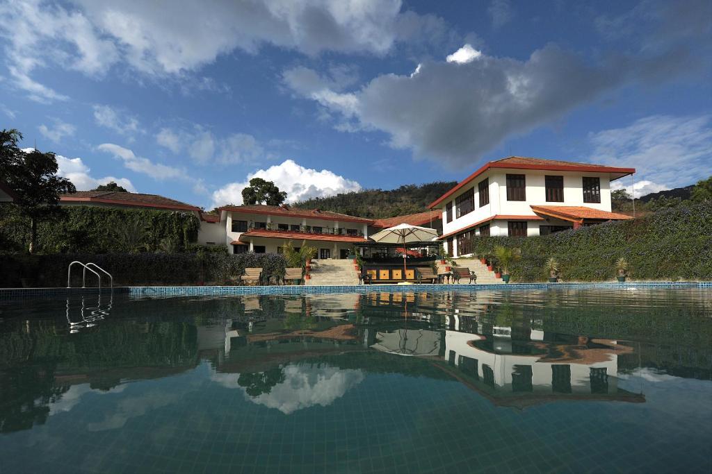 Amritara Ambatty Greens Resort Virajpet Luaran gambar